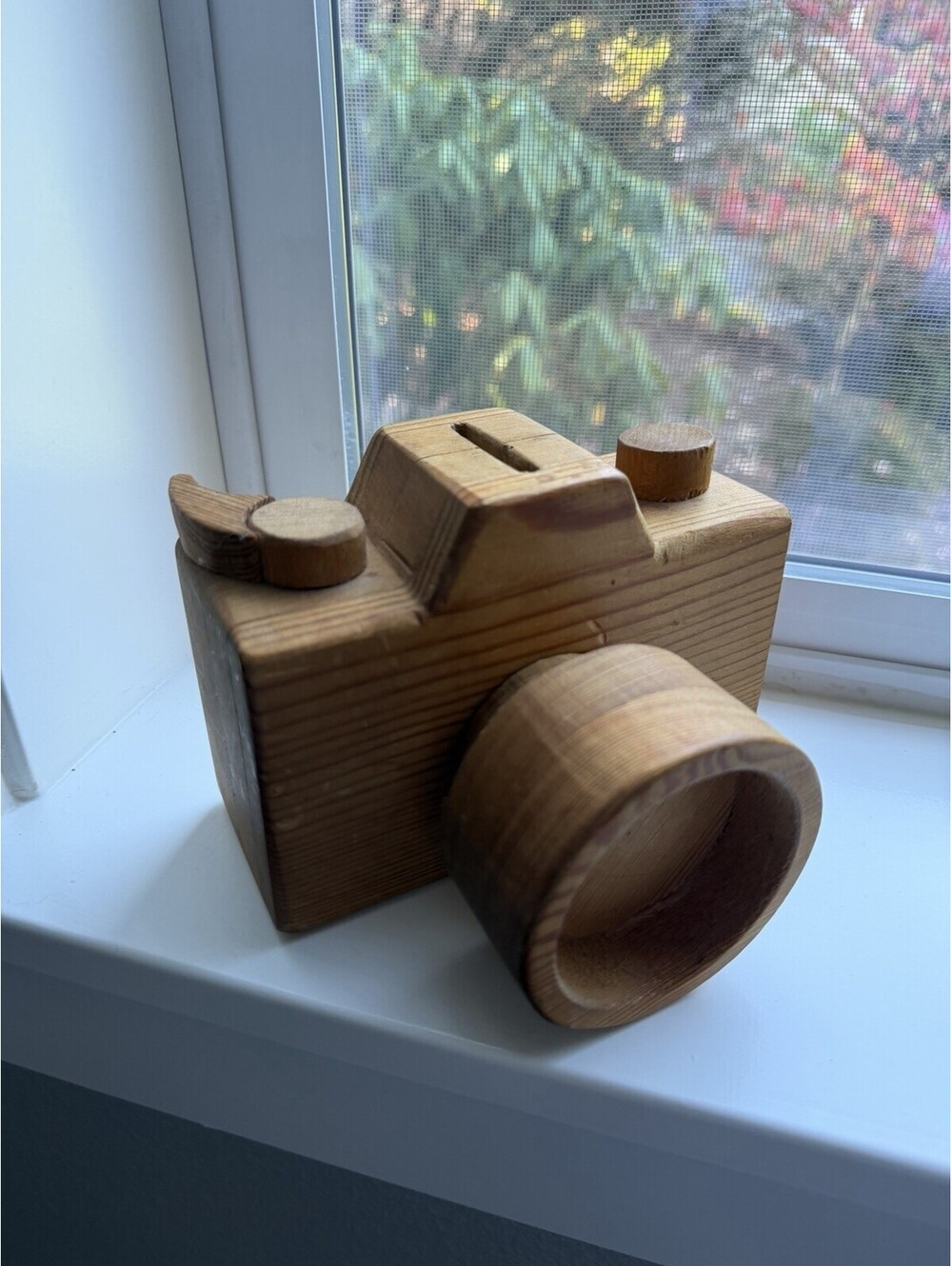 Vintage Wooden Camera Money Bank – Handmade Folk Art Coin Bank (6"x4.5"x2”)
